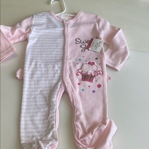 NWT GANZ Pink Cupcake Baby Footie